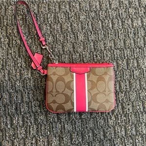 NWOT: Coach Wristlet